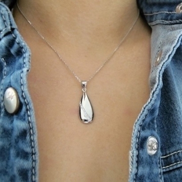Dámský stříbrný náhrdelník VELKÁ KAPKA se zirkony Rhodium