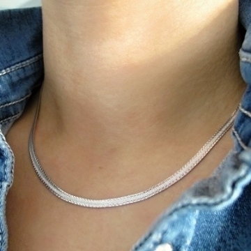Dámský stříbrný náhrdelník zdobený 3,5mm Rhodium