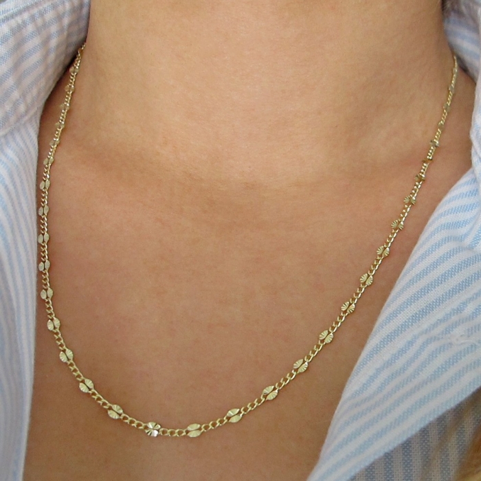 Zlatý zdobený řetízek s ploškami 3mm 2,55 g 50cm Zlatý zdobený řetízek s ploškami 3mm 2,55 g 50cm